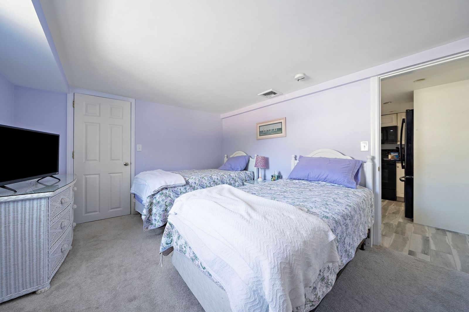 7 Malta St, Hull, MA 02045 photo 2