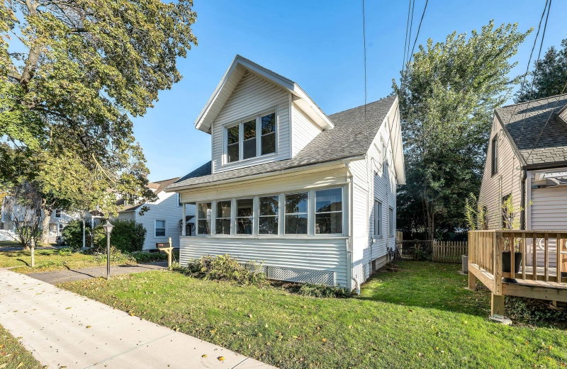 65 Avondale Ave