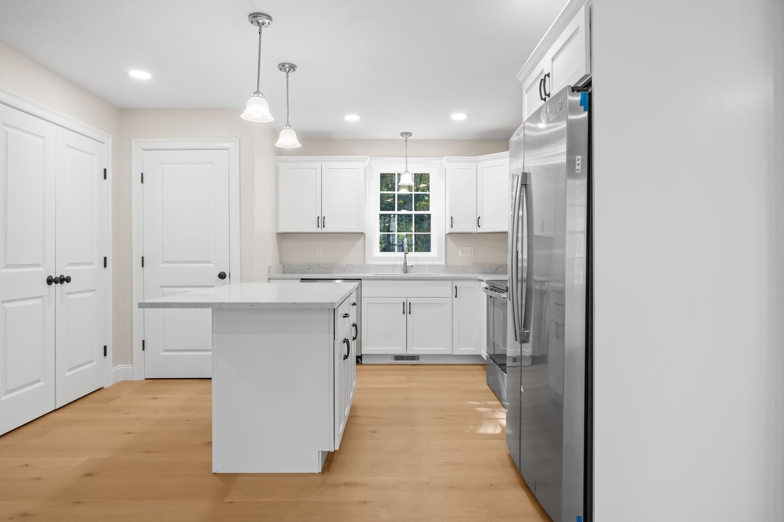 19 Captains Way, Lakeville, MA 02347 photo 2