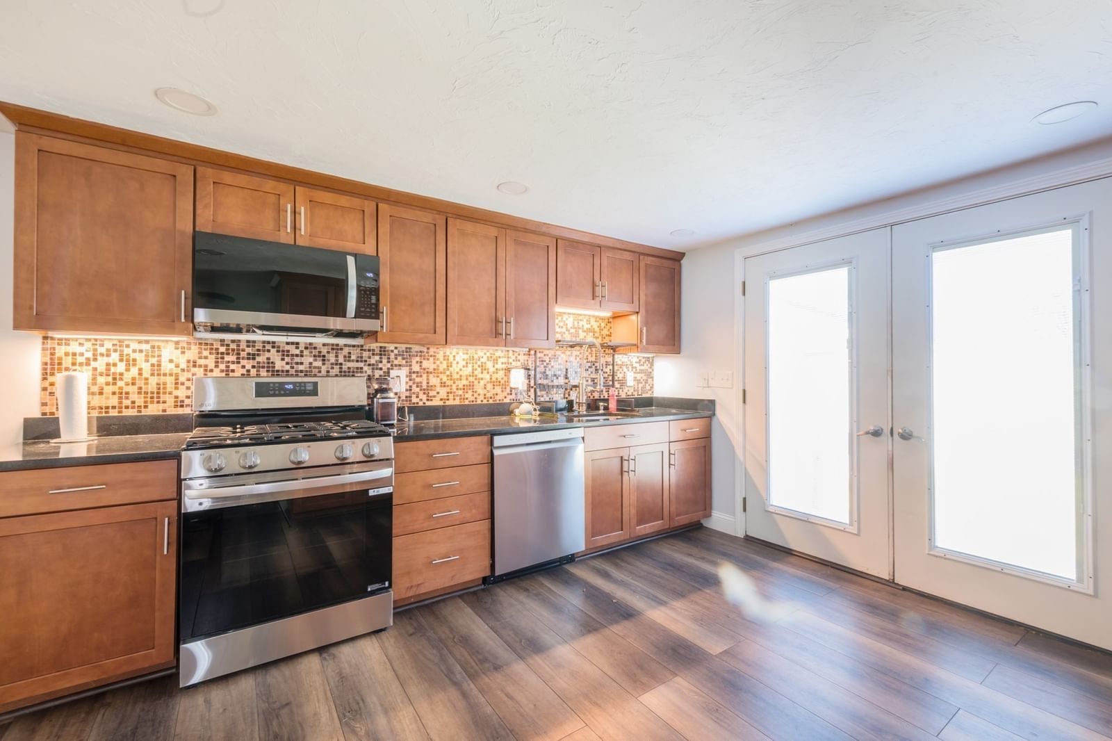 41 Silva St, Carver, MA 02330 photo 2