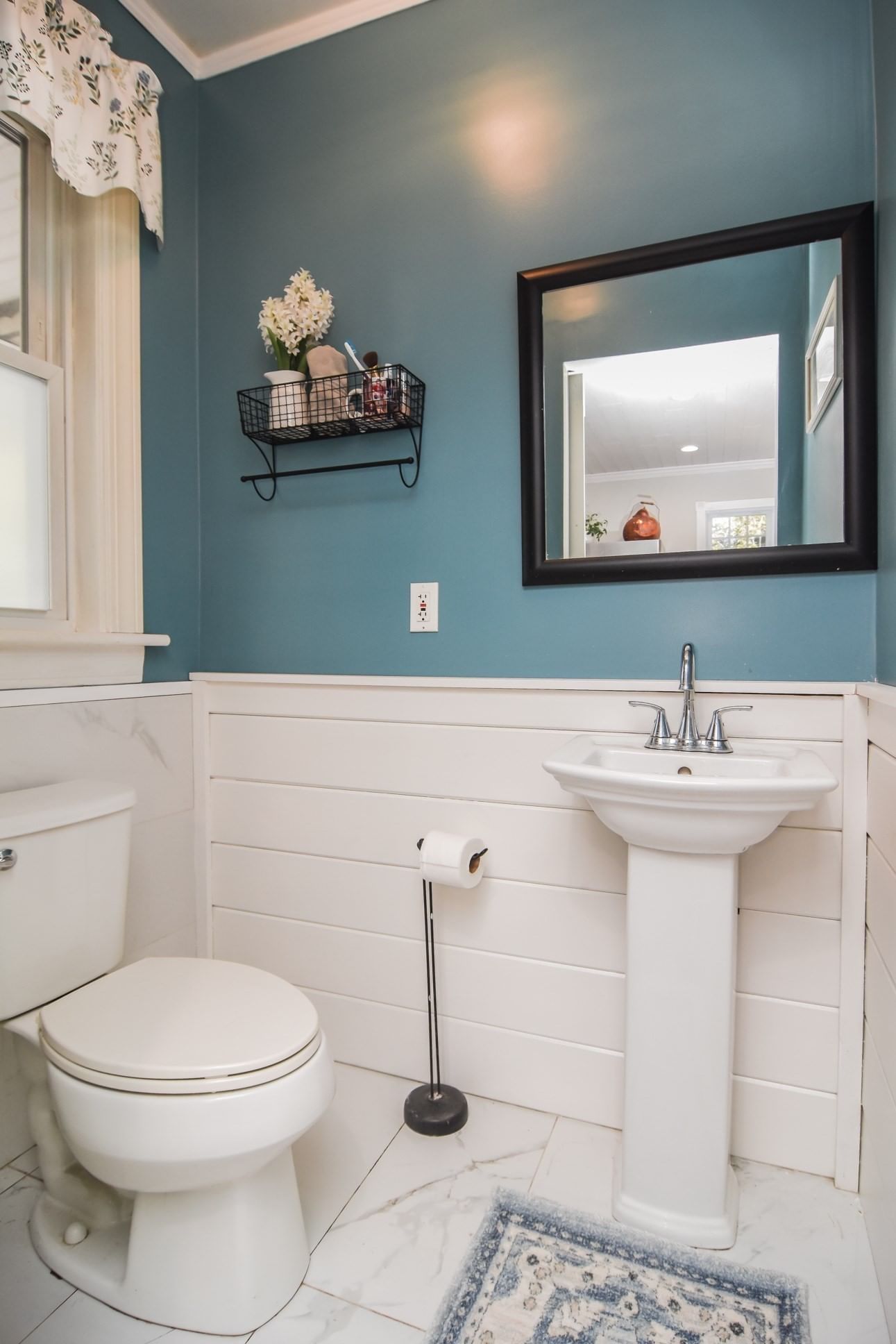 97 Dutcher St, Hopedale, MA 01747 photo 4
