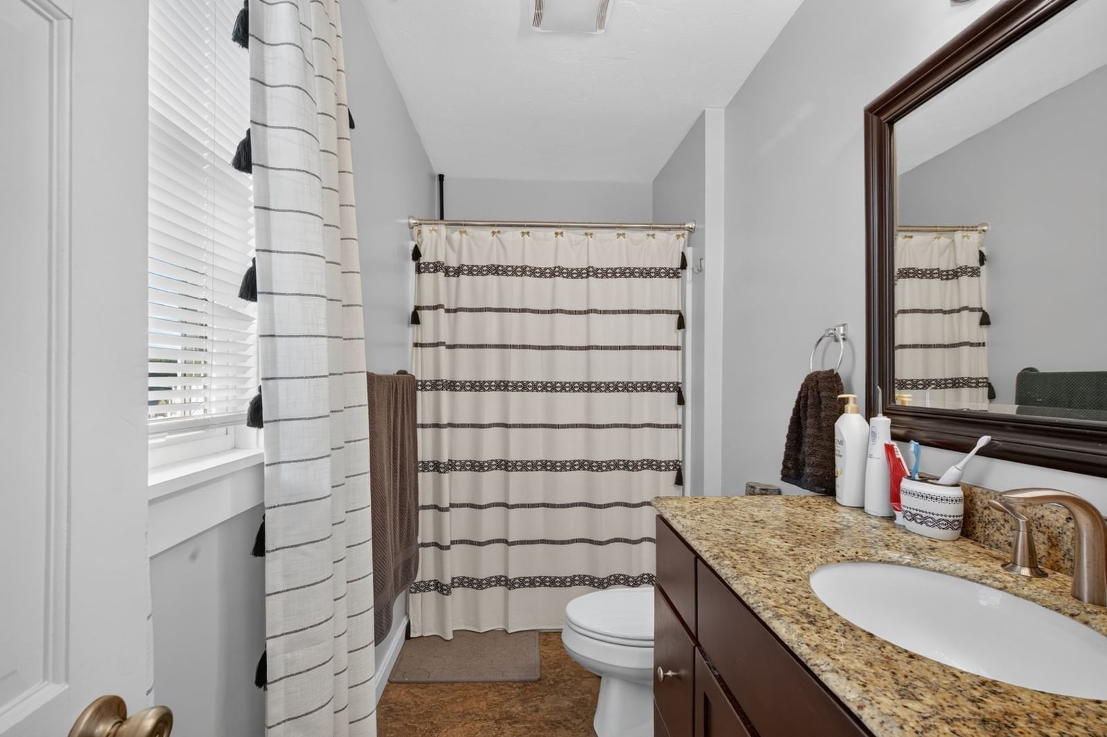 16 Bellevue Ave, Brockton, MA 02302 photo 5