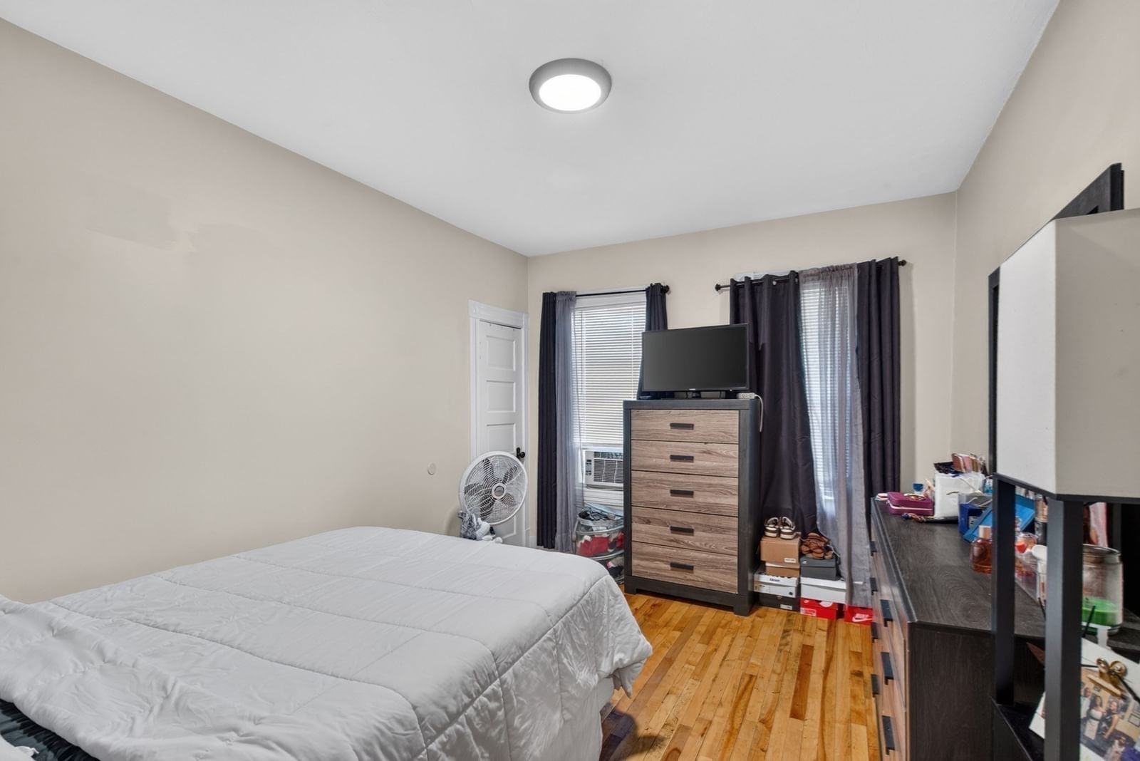 16 Bellevue Ave, Brockton, MA 02302 photo 4