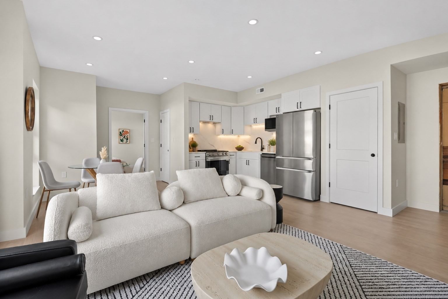 38 Old Colony Ave #102, Quincy, MA 02170 photo 3