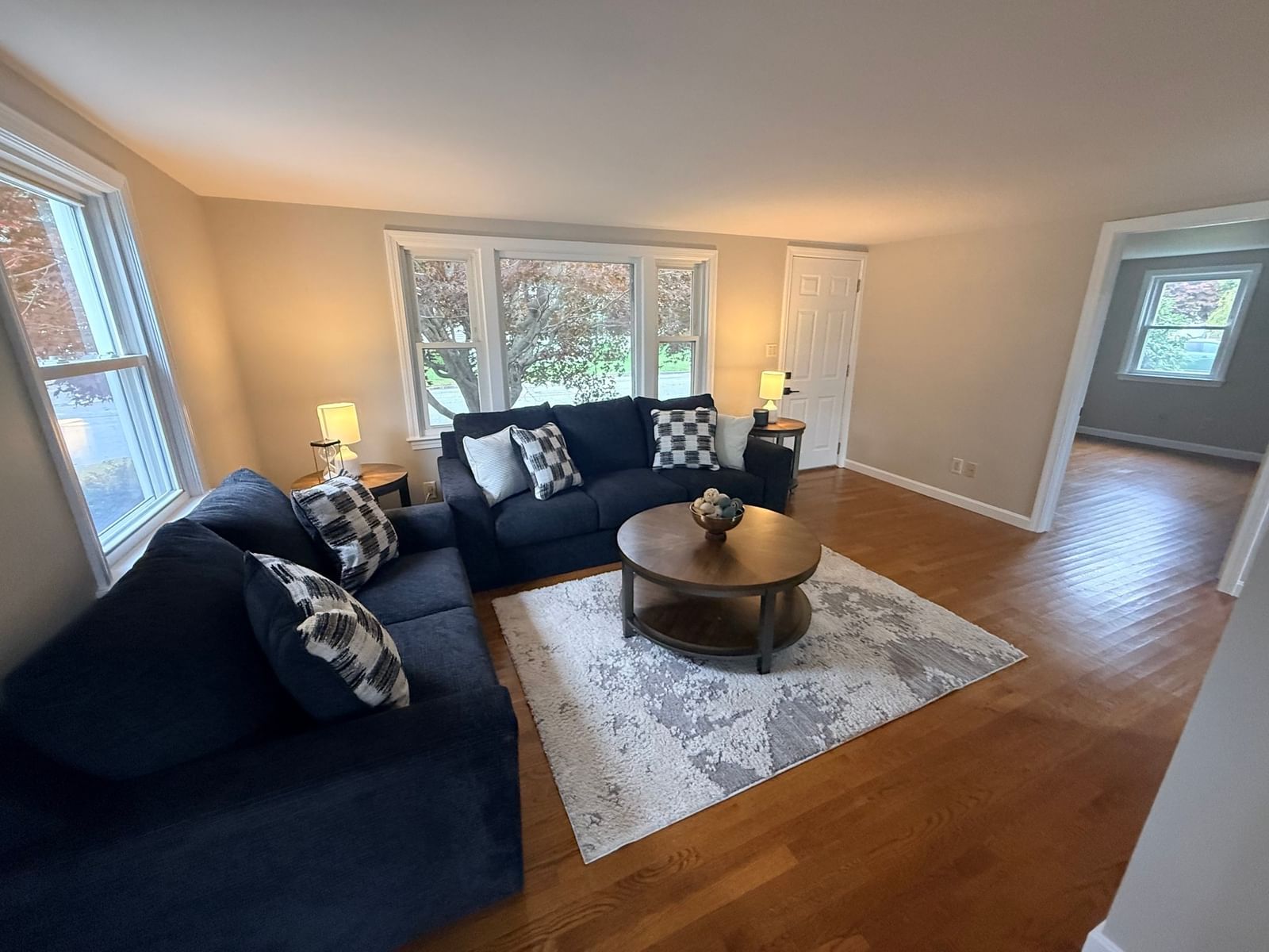 15 Holcomb St, Fairhaven, MA 02719 photo 3