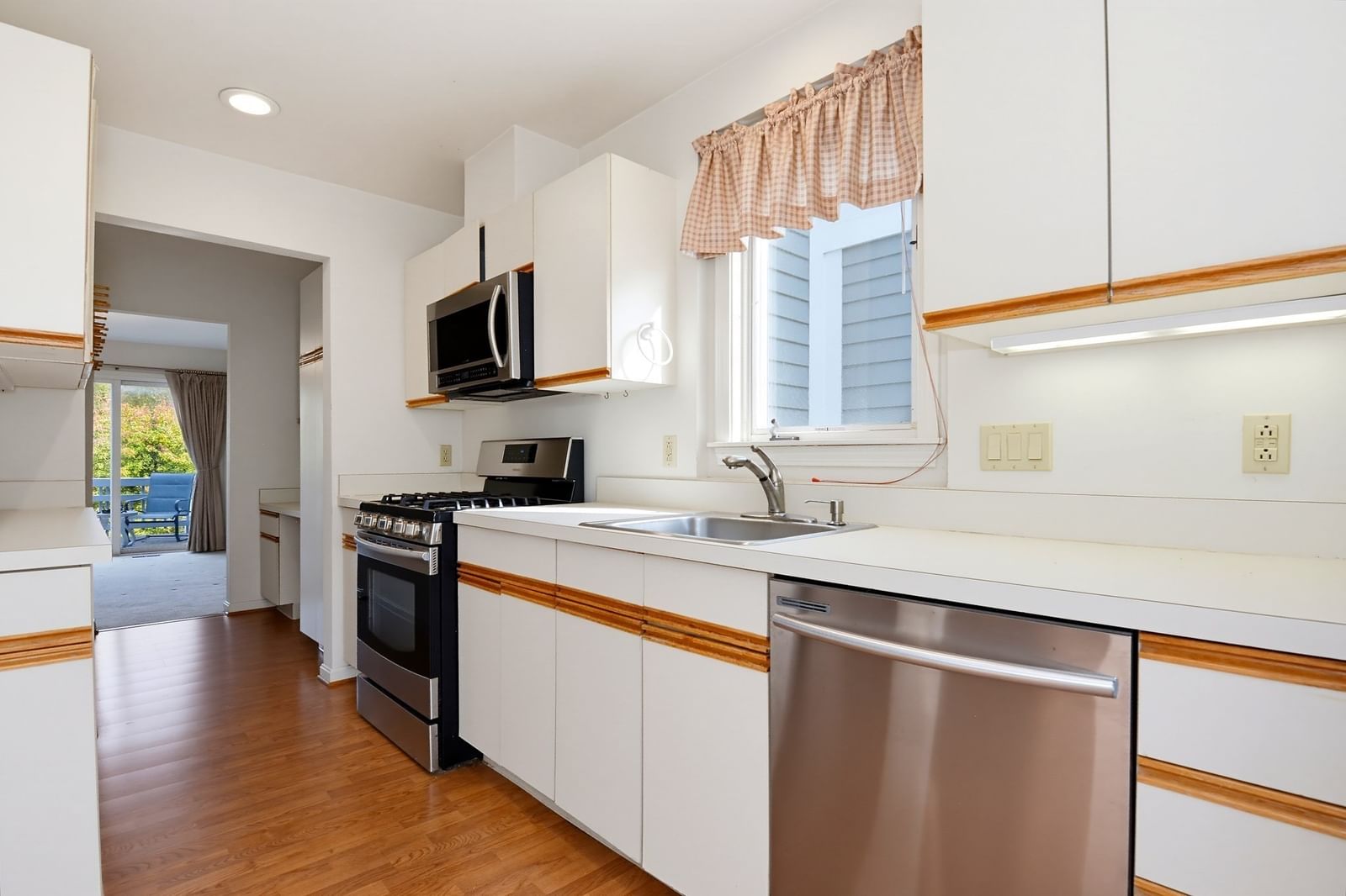 9 Landing Dr #9, Methuen, MA 01844 photo 2