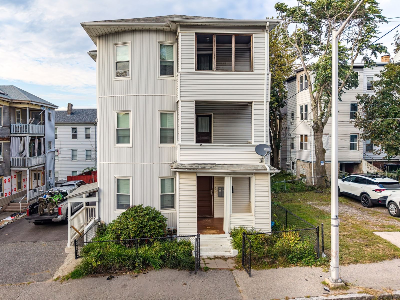 33 Jefferson St, Worcester, MA 01604