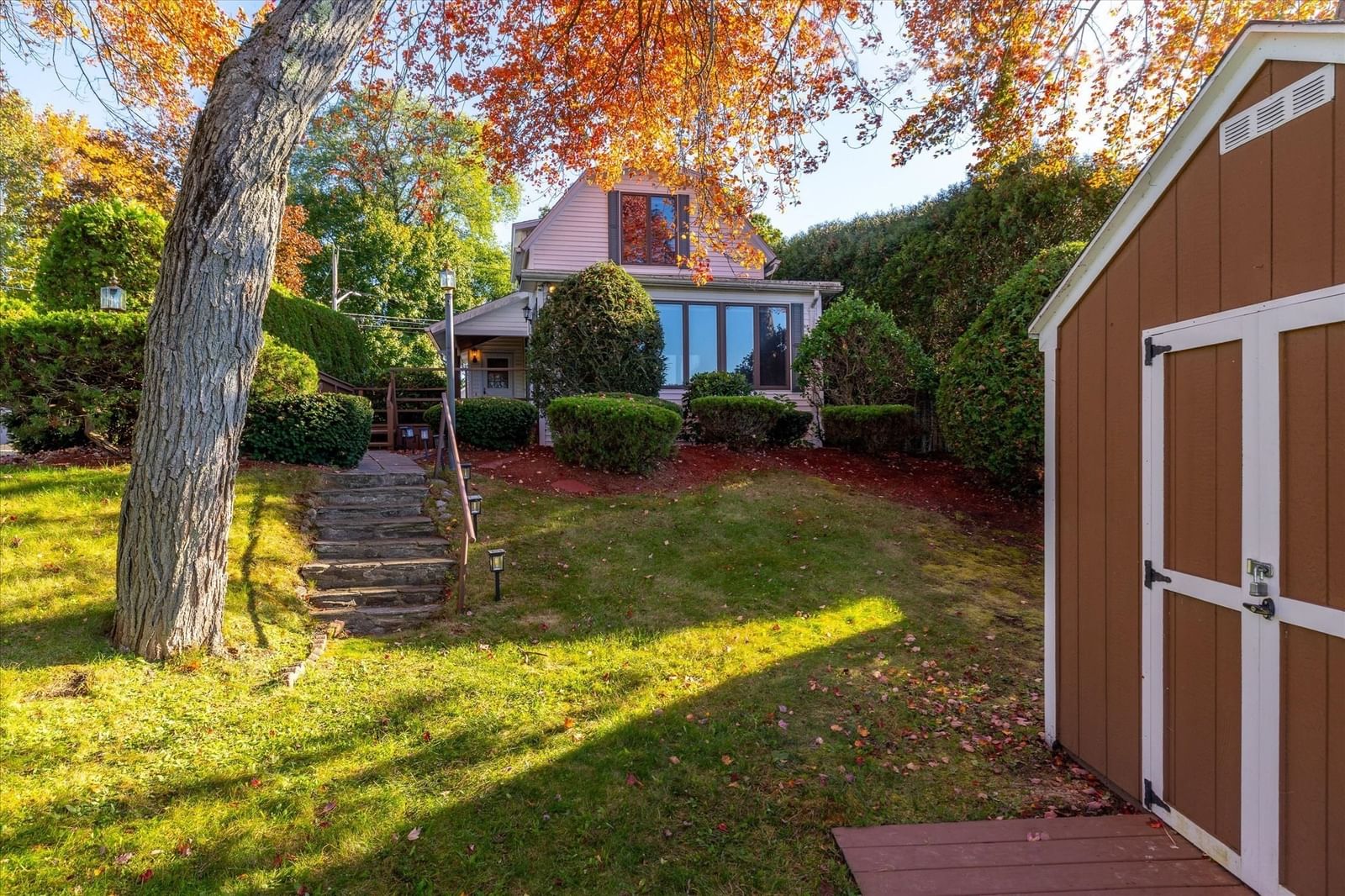 47 Point Pleasant Rd, Webster, MA 01570