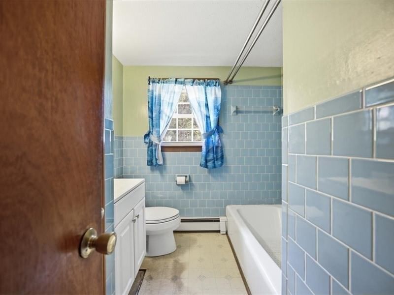 20 Anthony Street, Berkley, MA 02779 photo 4