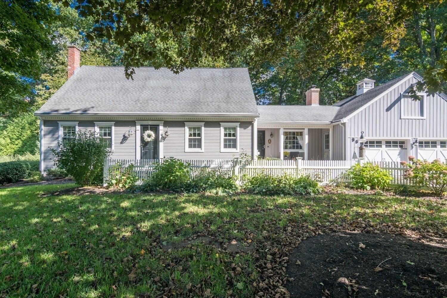 96 Sweetfern Dr, West Springfield, MA 01089