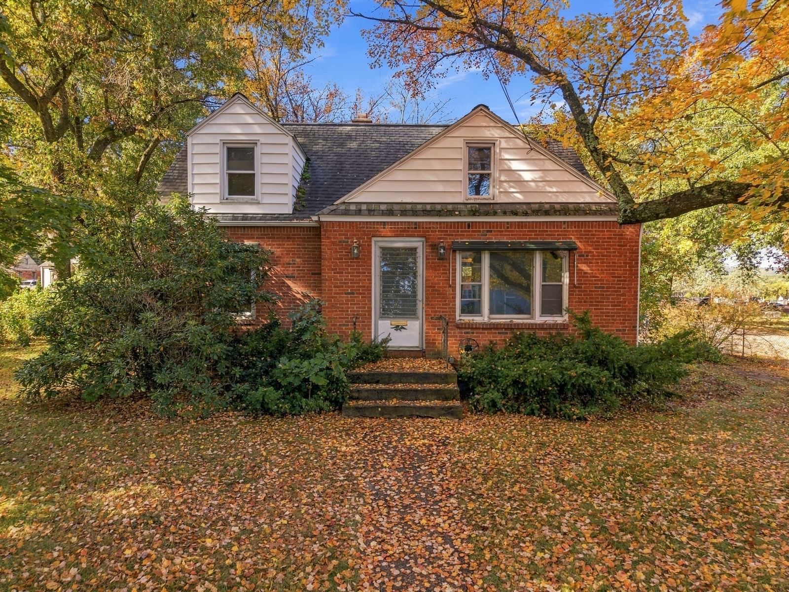 112 Pittroff Ave, South Hadley, MA 01075