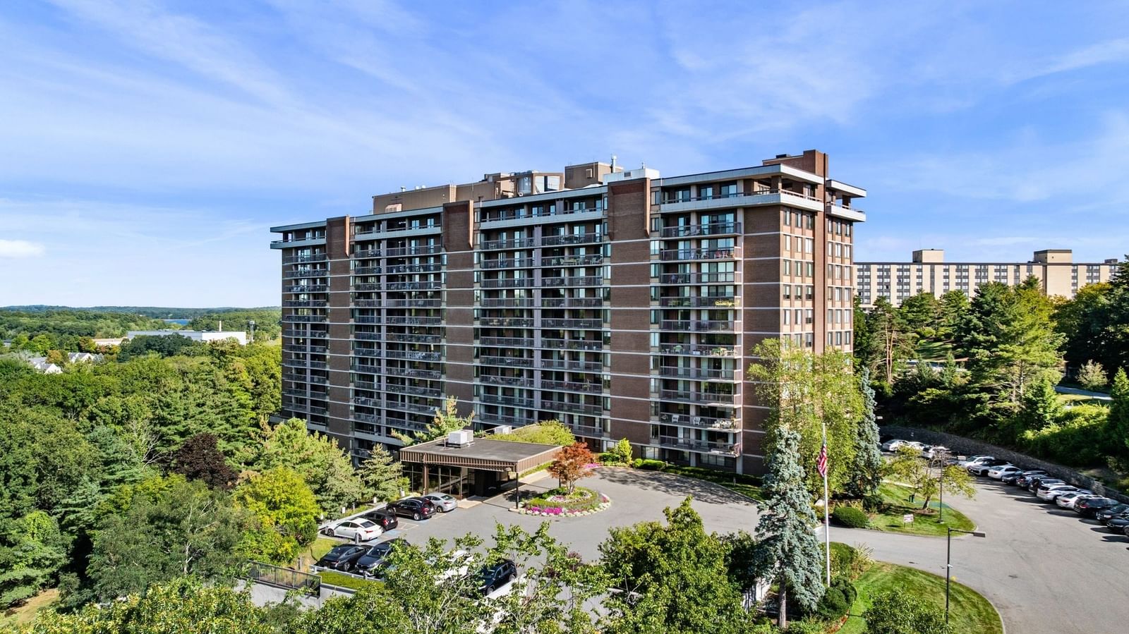 40 Village Rd