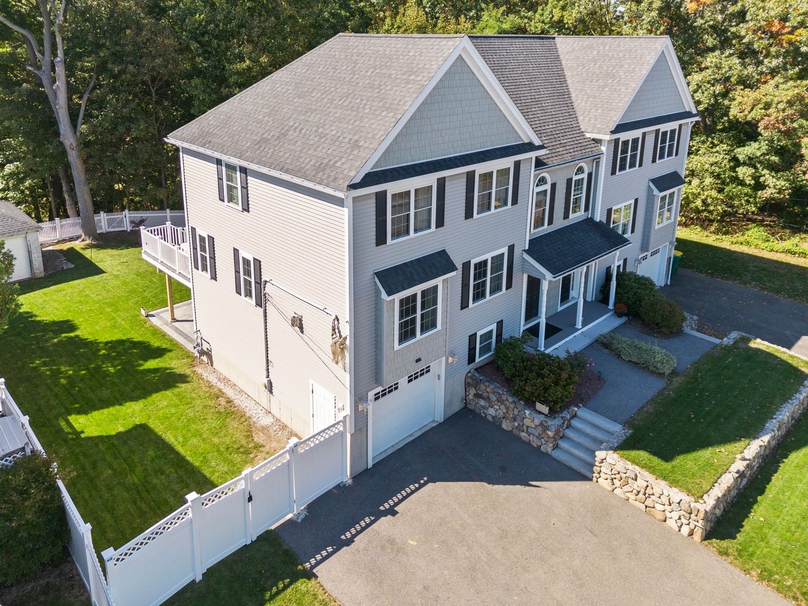 21 Orange St #A, Woburn, MA 01801