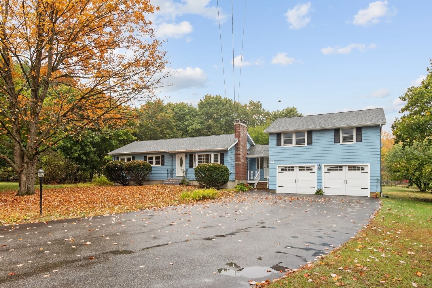 Property at 22 Doral Dr, Chelmsford, MA 01863