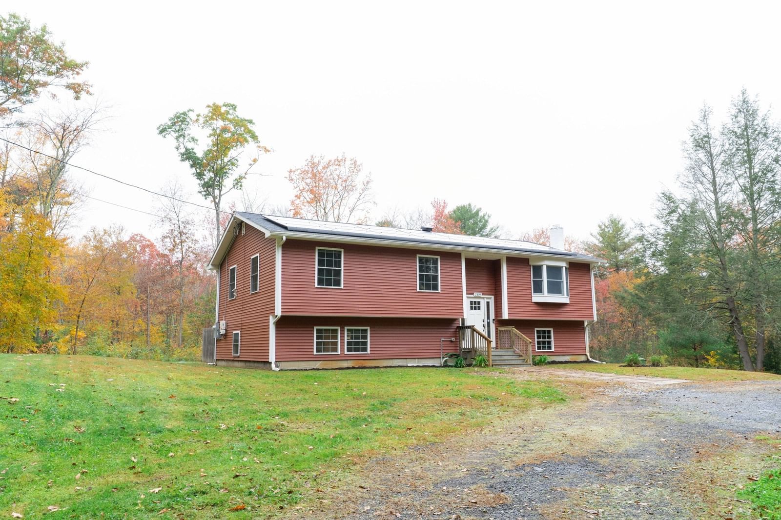189 Oakham Rd, North Brookfield, MA 01535