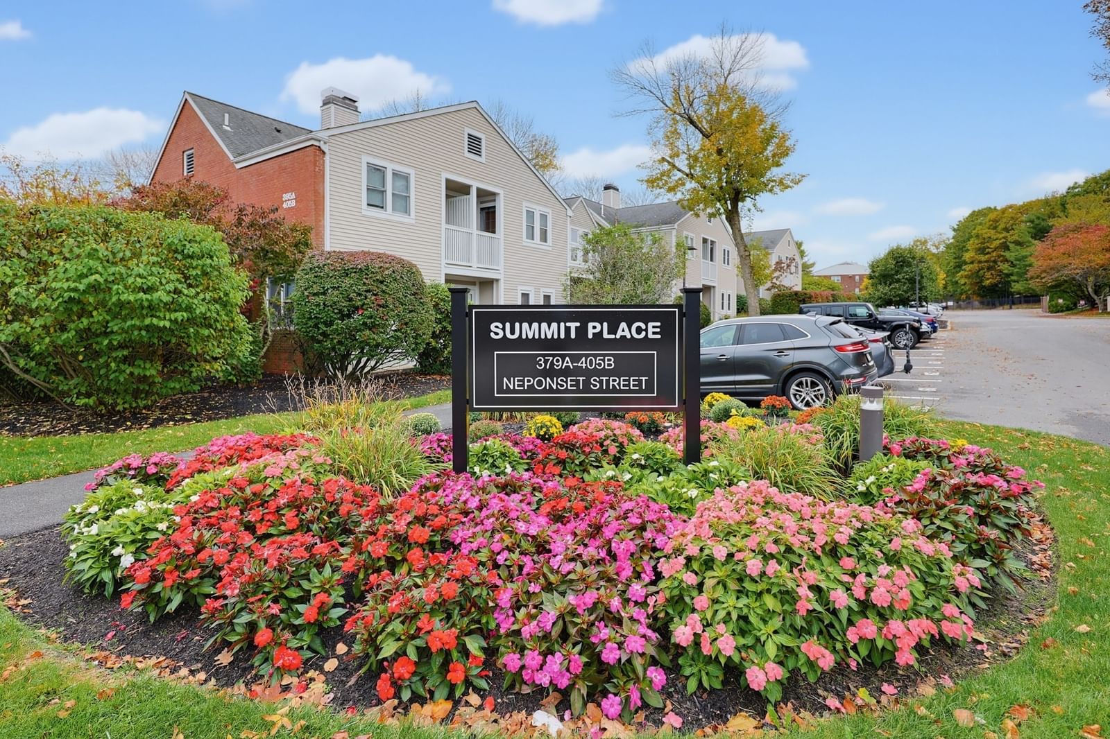 389 Neponset St #D, Norwood, MA 02062