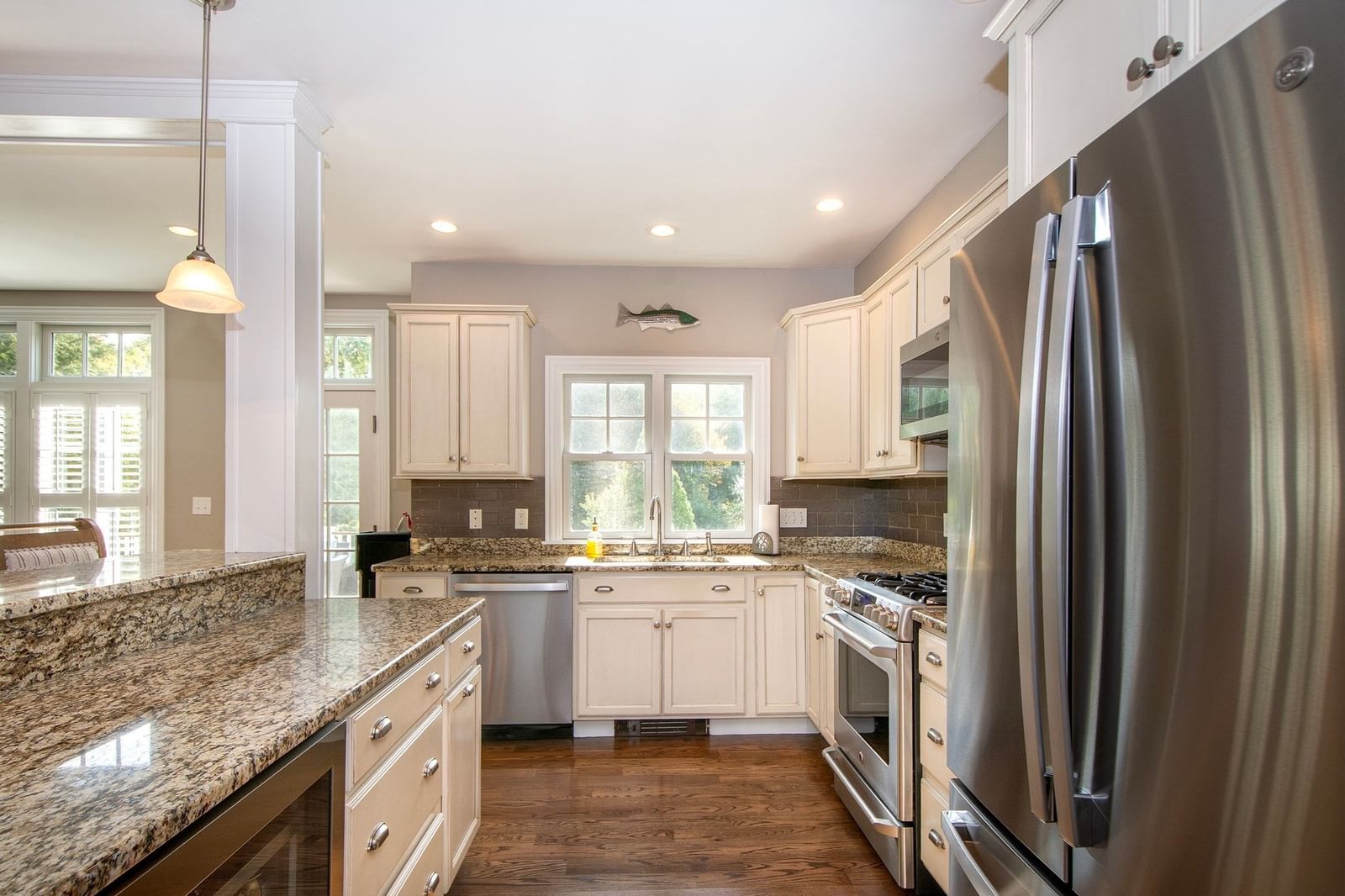 22 Spring St, Cohasset, MA 02025 photo 2