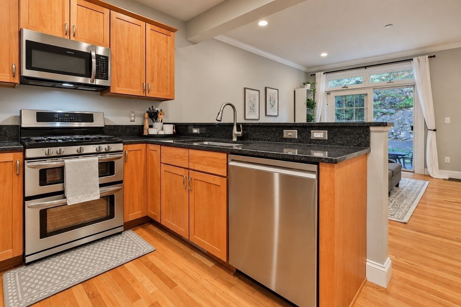894 Main #18, Wakefield, MA 01880 photo 2
