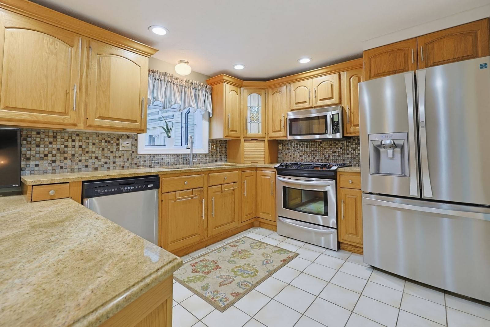 35 Union Sq #35, Randolph, MA 02368 photo 2