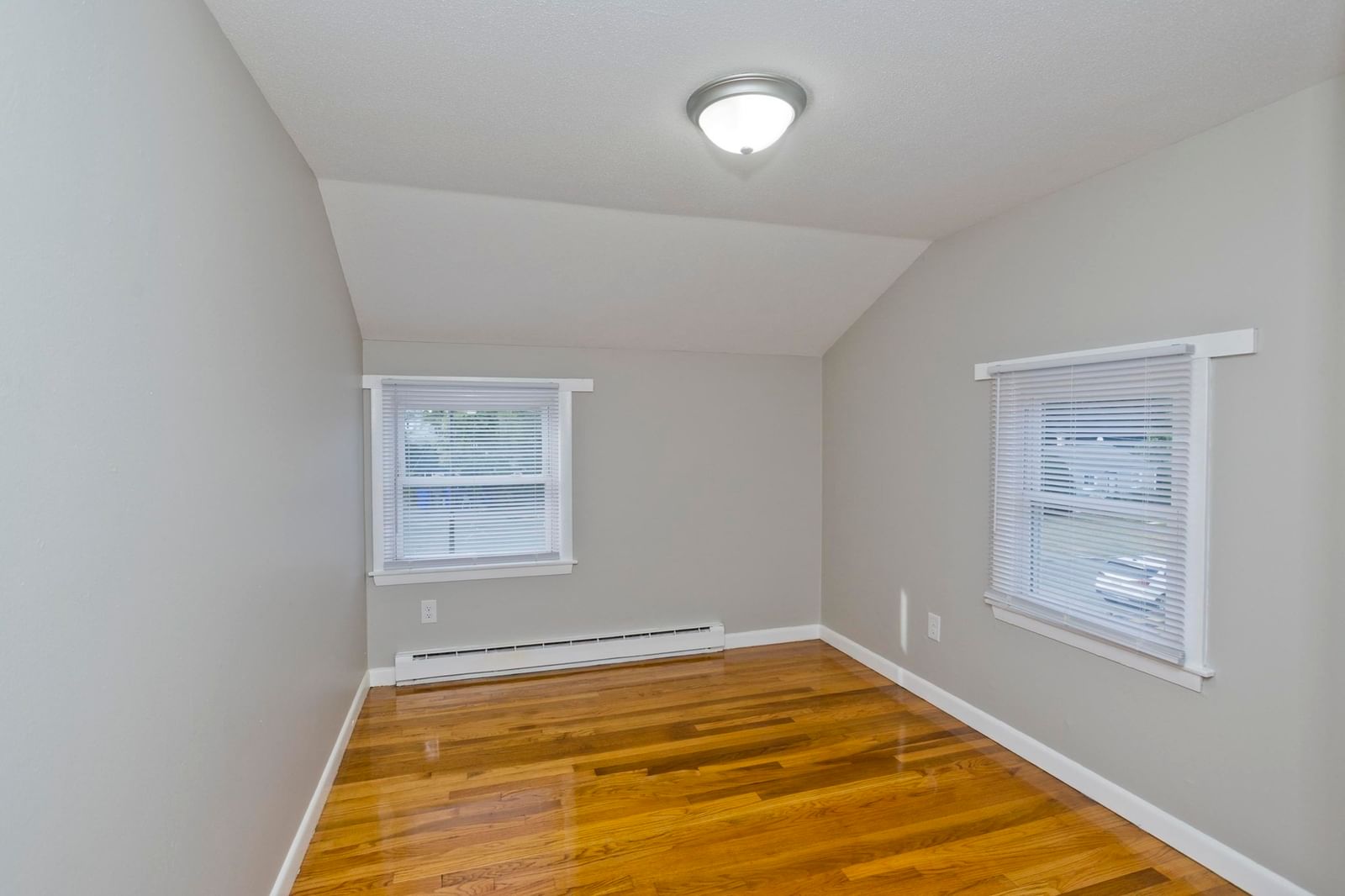 5-7 Ellen St, Springfield, MA 01104 photo 3