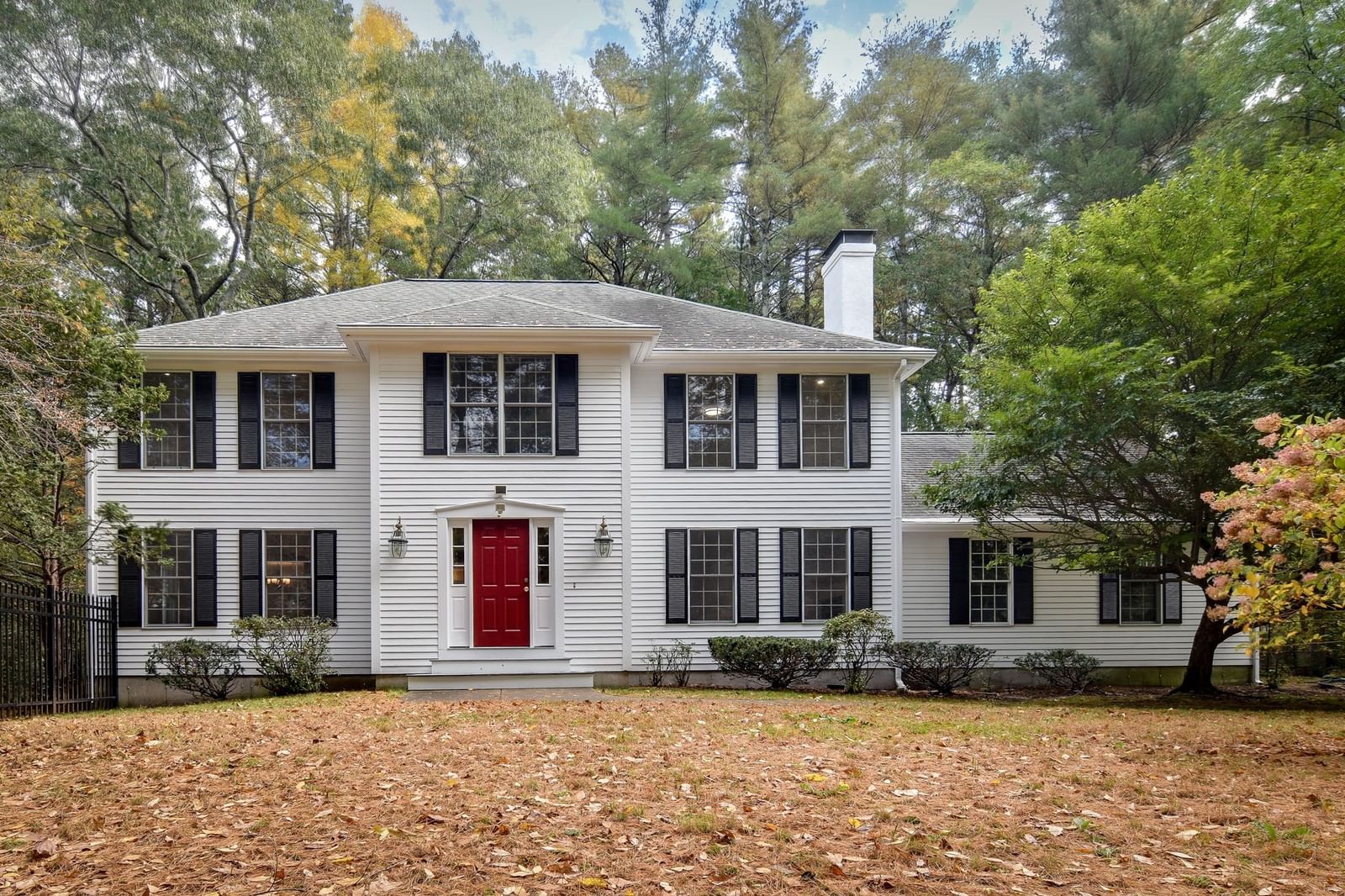 81 Tisdale Drive, Dover, MA 02030