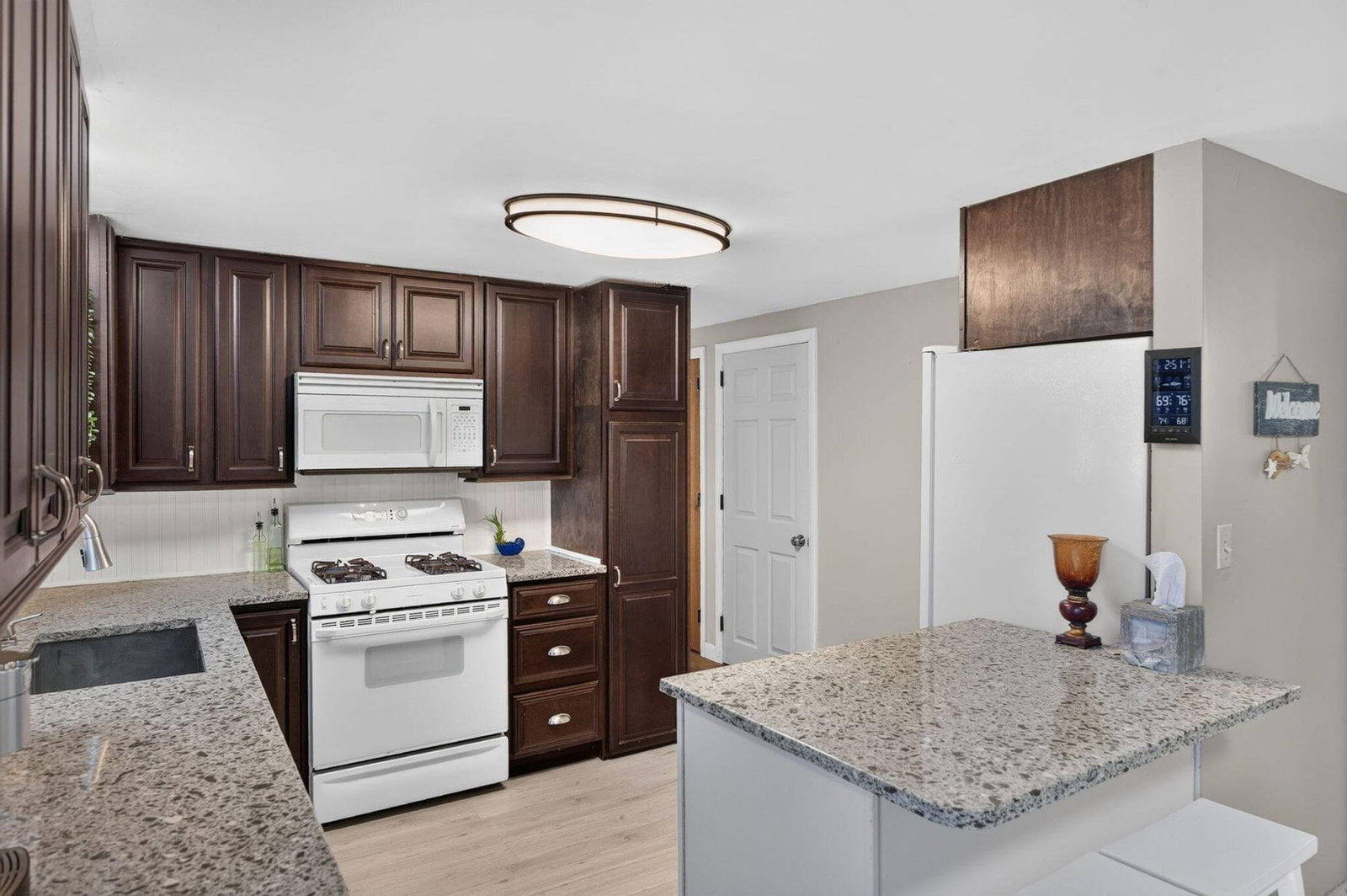 20 Frances Helen Rd, Yarmouth, MA 02675 photo 2