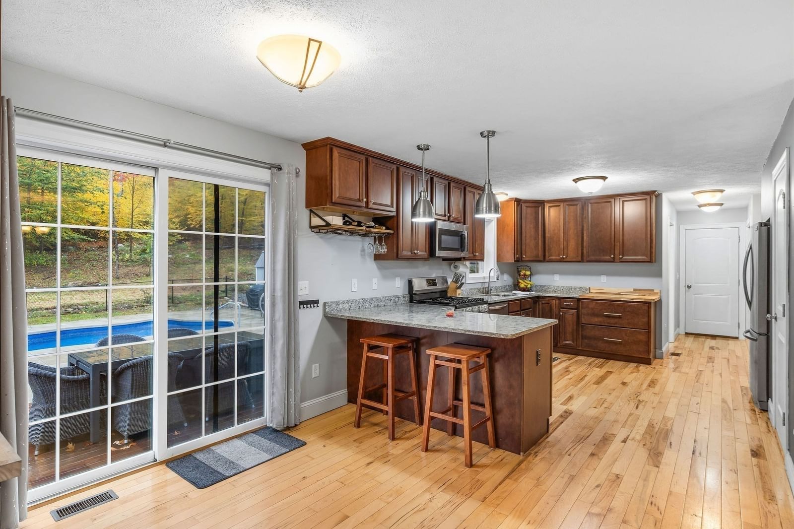 141 N Common Rd, Westminster, MA 01473 photo 2
