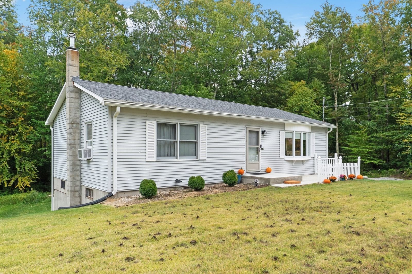 174 Monson Turnpike Rd, Ware, MA 01082 photo 5