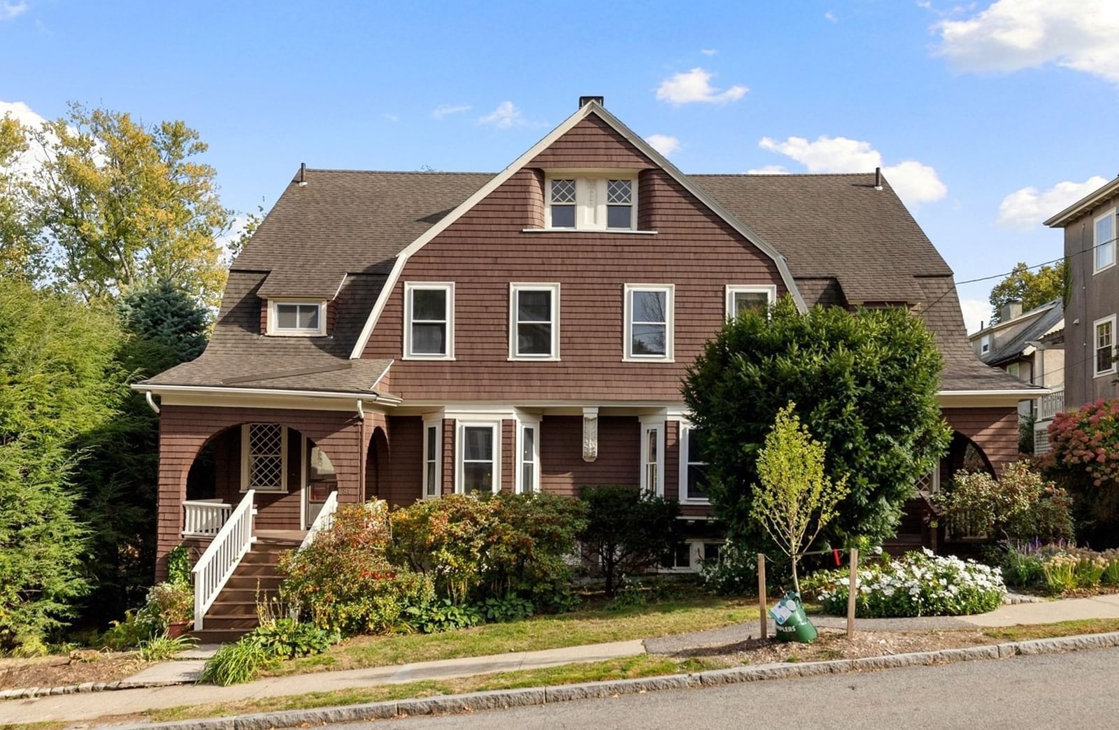 Property at 84-86 Bartlett Ave, Arlington, MA 02476