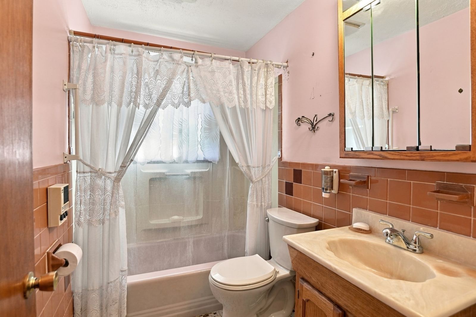 48 W Spring St, Avon, MA 02322 photo 5