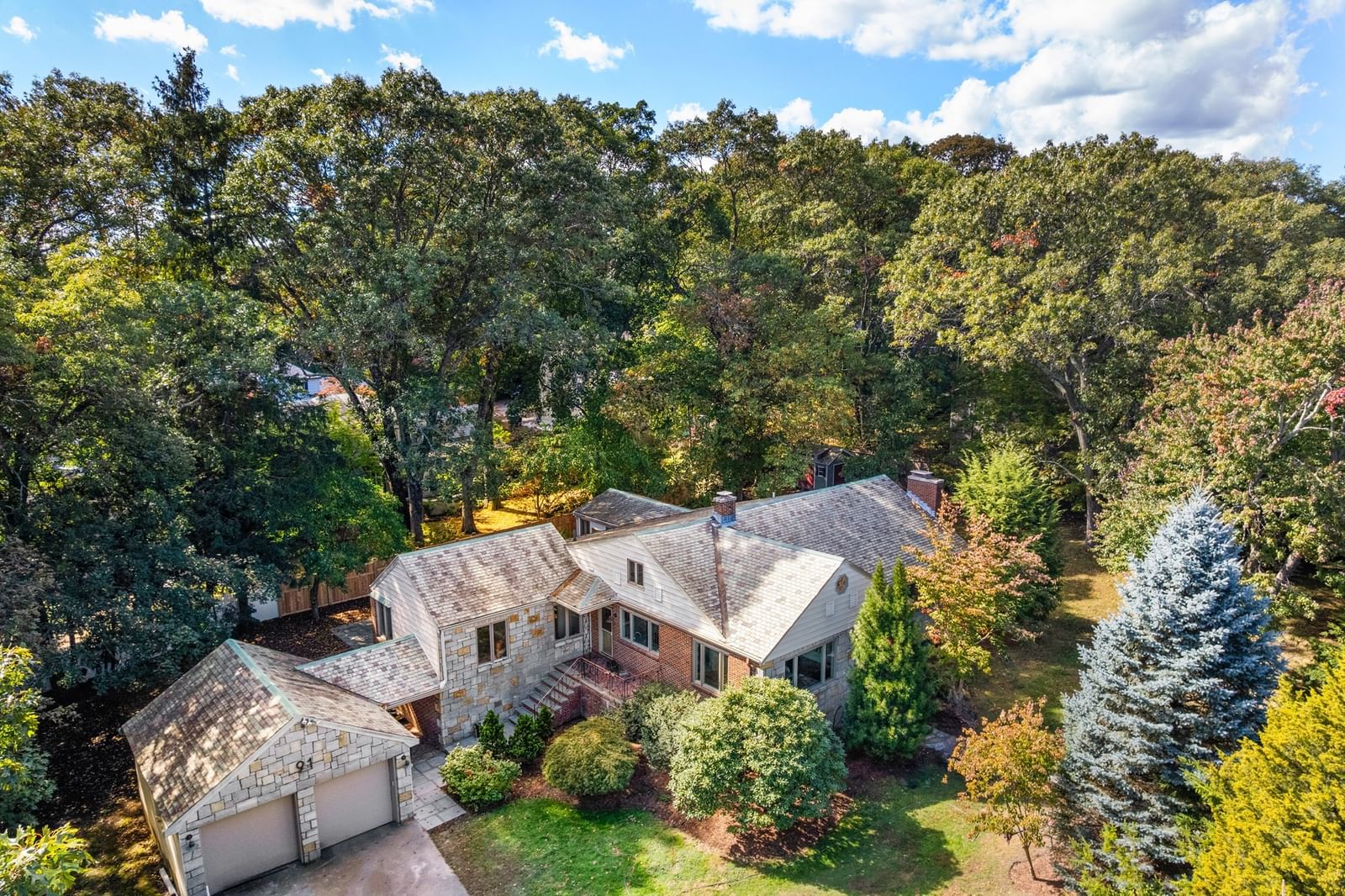Property at 91 Beatrice Circle, Belmont, MA 02478