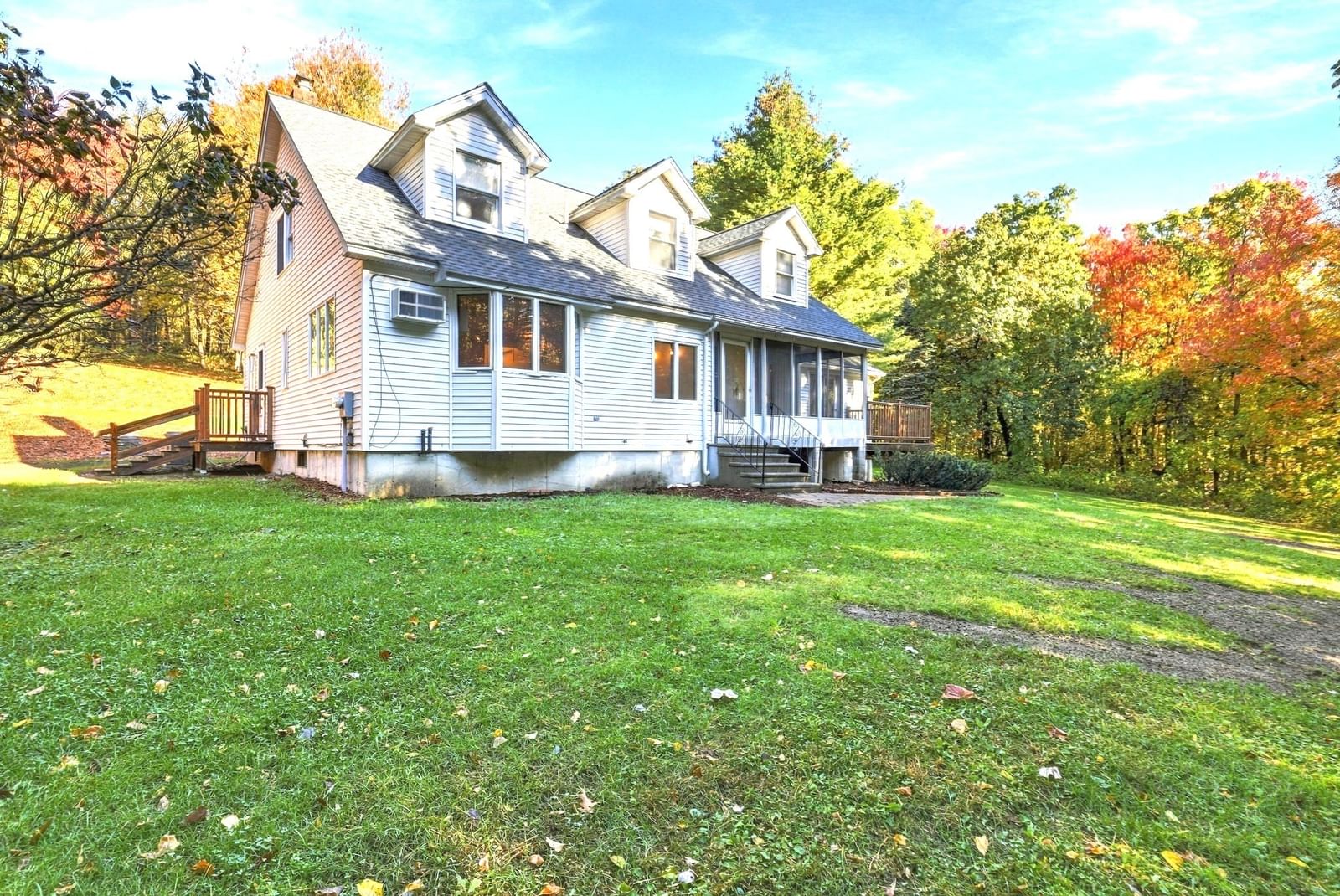 113 Kilburn, Lunenburg, MA 01462 photo 5