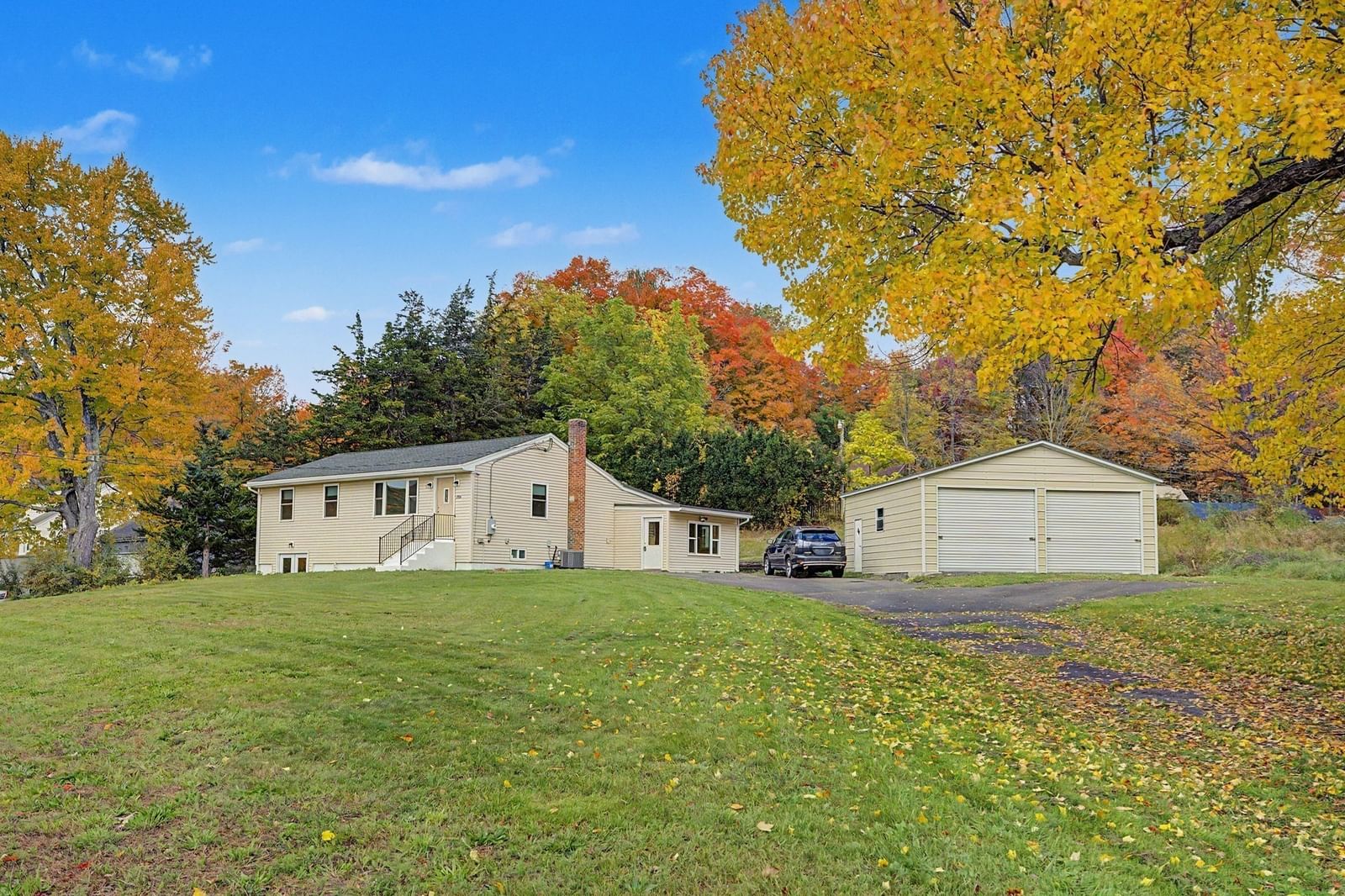 286 Granville Rd, Southwick, MA 01077
