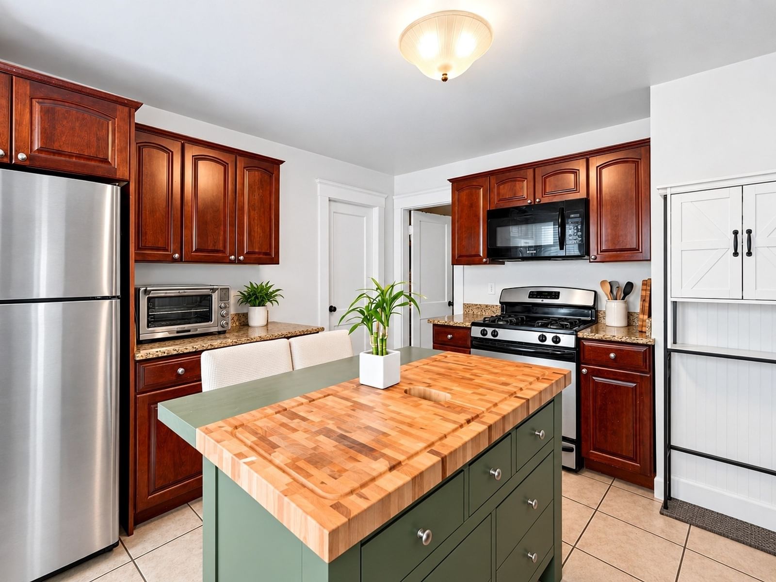 16 Electric Ave, Somerville, MA 02144 photo 2
