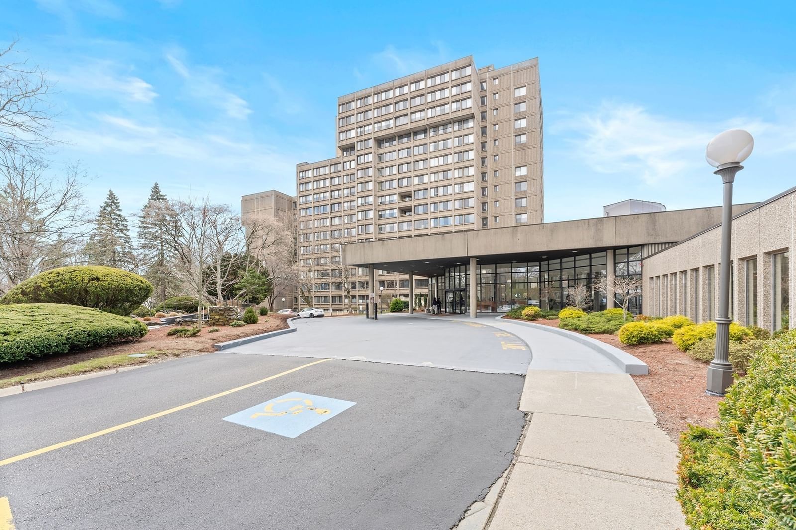 250 Hammond Pond Parkway #812 N, Newton, MA 02467 photo 3