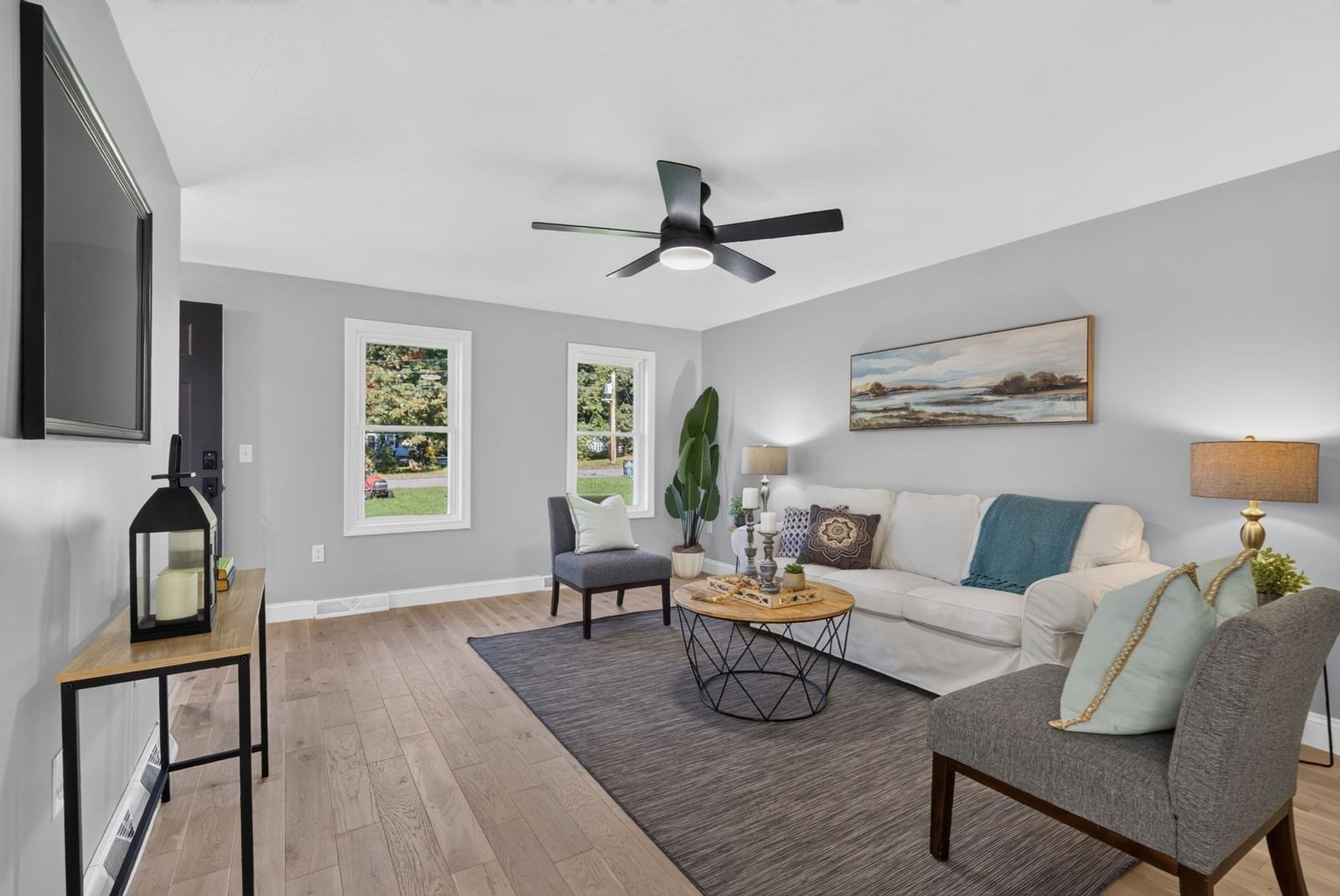 8 Reid St, Raynham, MA 02767 photo 3