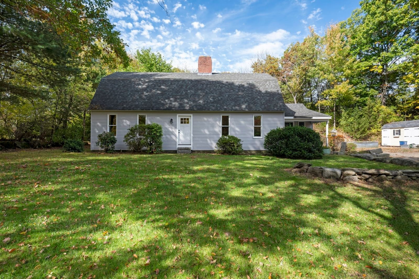 84 Elm St, Blackstone, MA 01504 photo 5