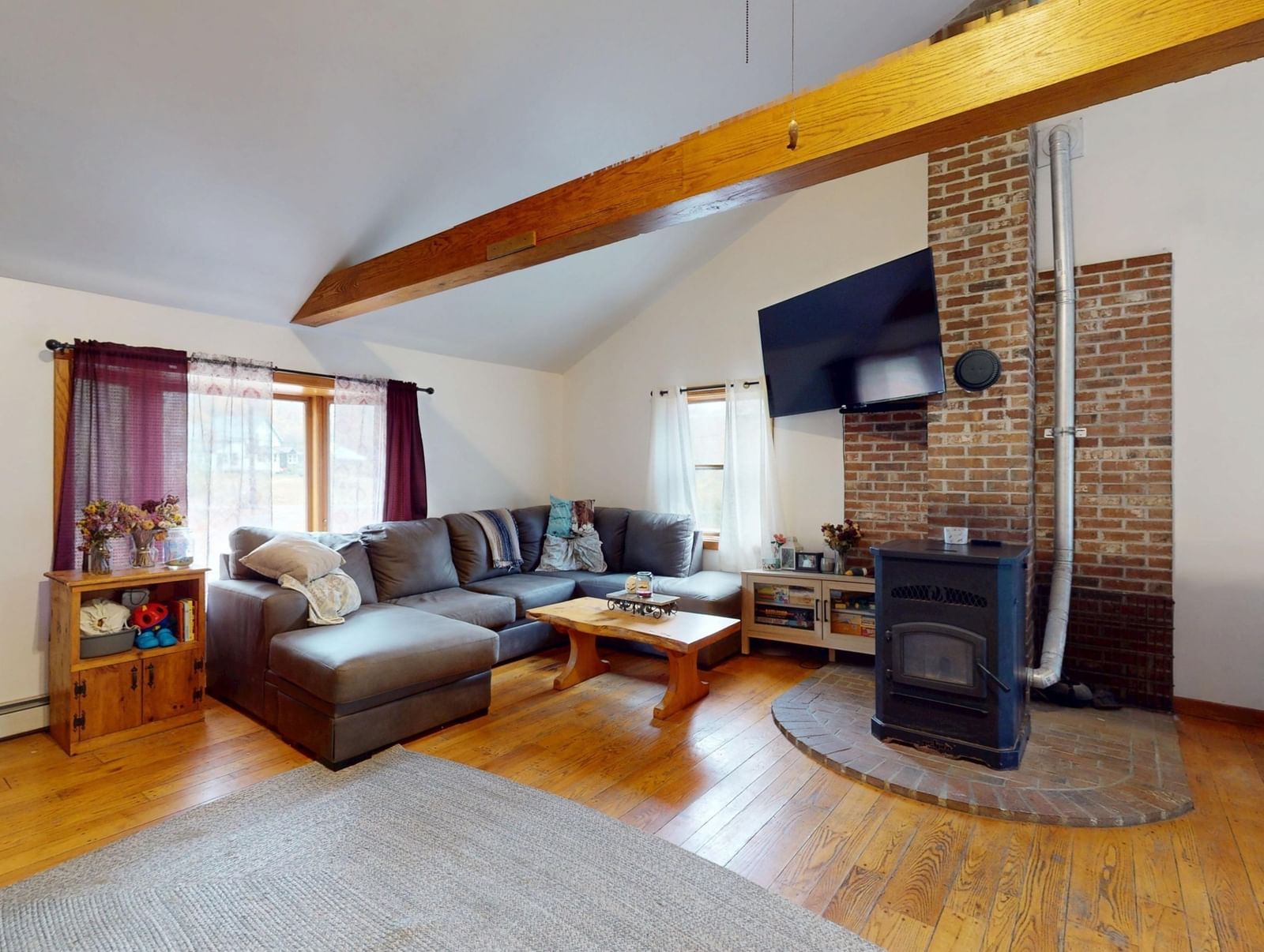 425 N County Rd, Leyden, MA 01337 photo 3