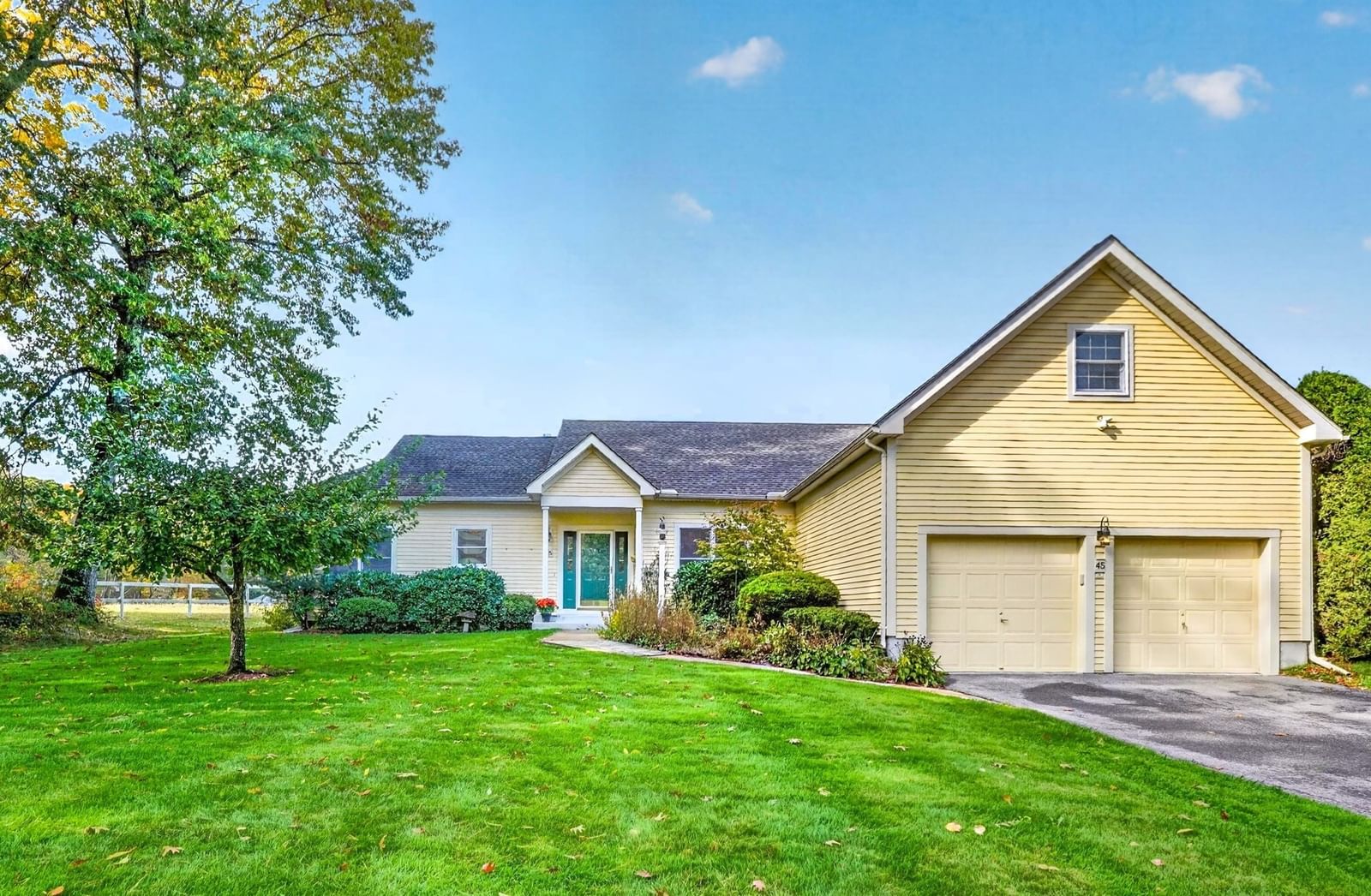 Property at 45 Pickman Dr #45, Bedford, MA 01730