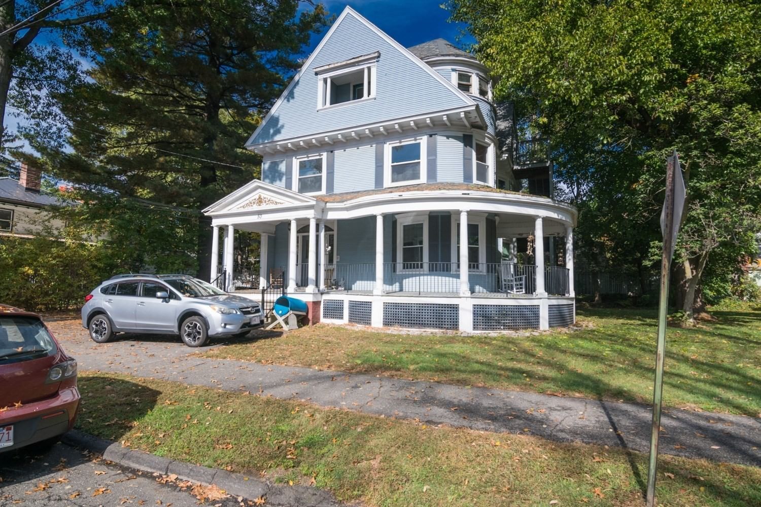 50 Phillips Pl, Northampton, MA 01060