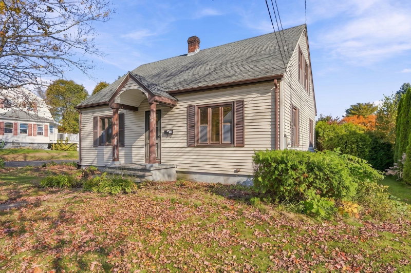 149 Lake St