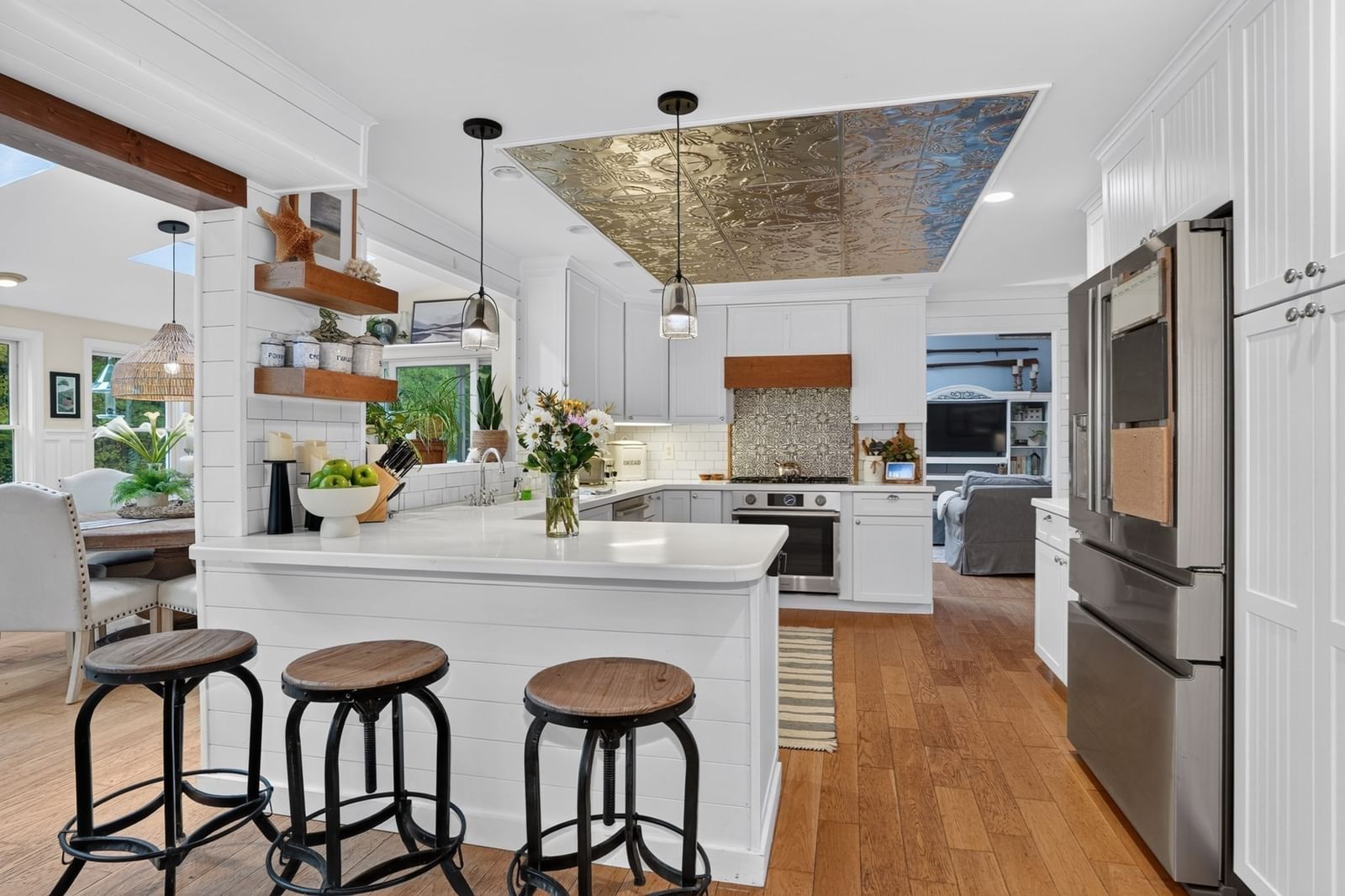 122 Prides Crossing Rd, Sudbury, MA 01776 photo 2