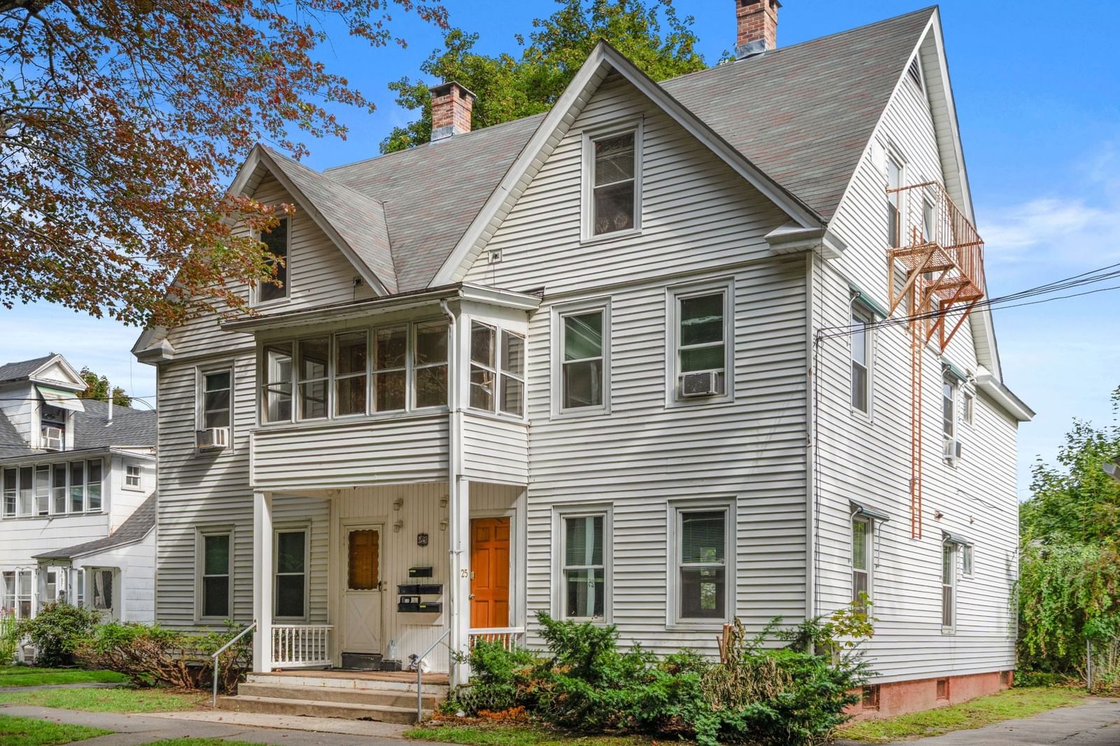 25 Leonard Ave, Westfield, MA 01085 photo 2
