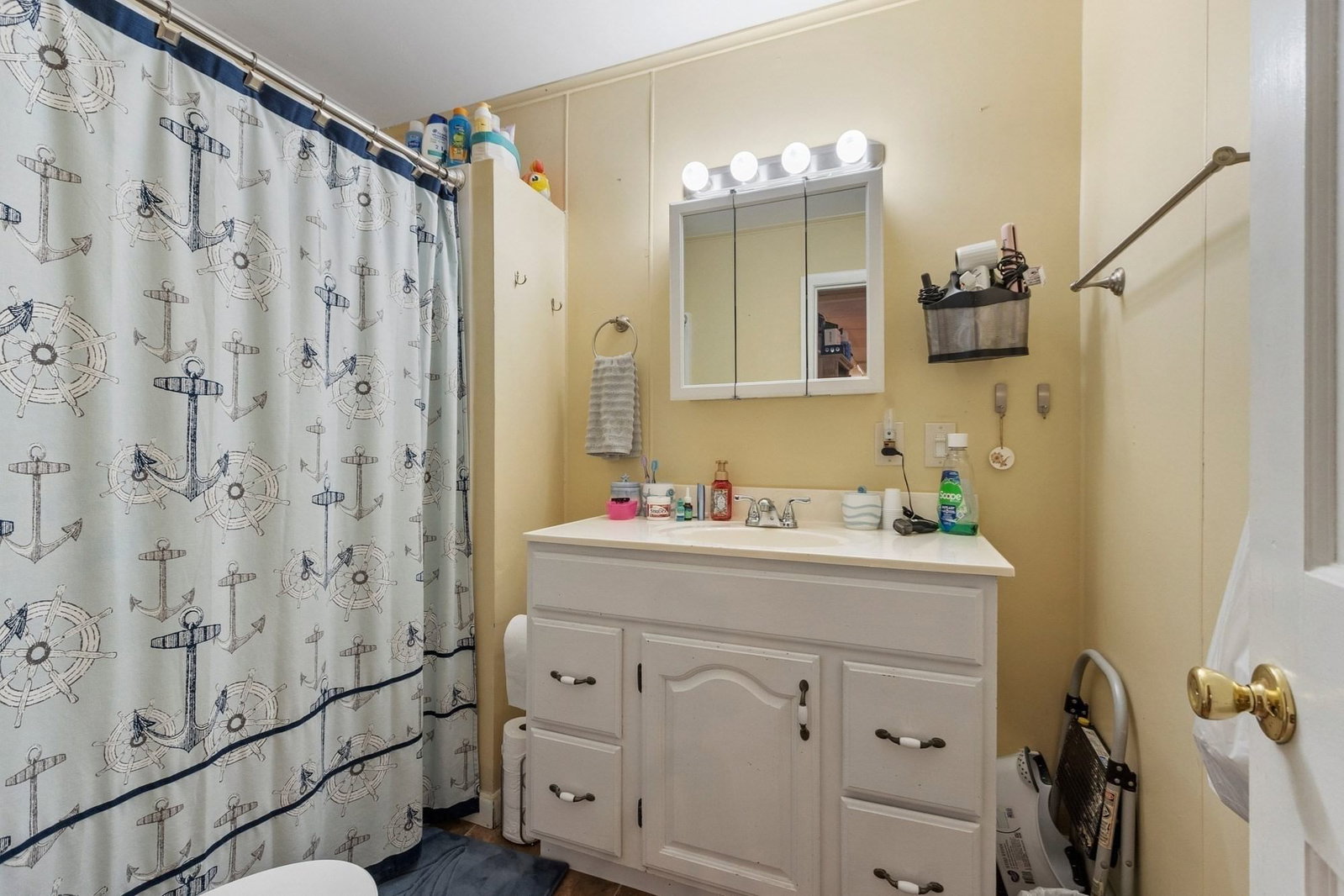 206-210 Central St, Winchendon, MA 01475 photo 5