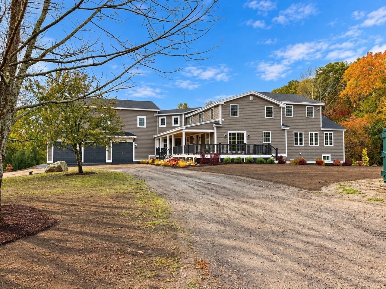 40 Brooks Pond Rd, Spencer, MA 01562