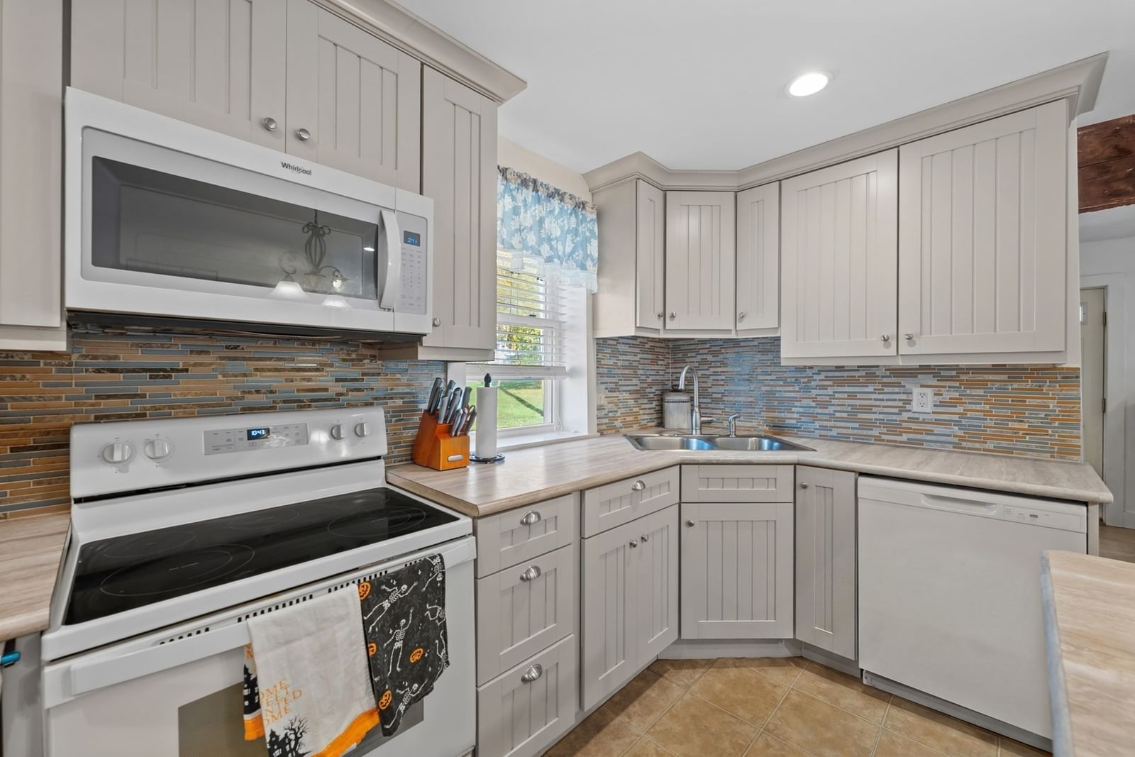 19 Main, Royalston, MA 01368 photo 2