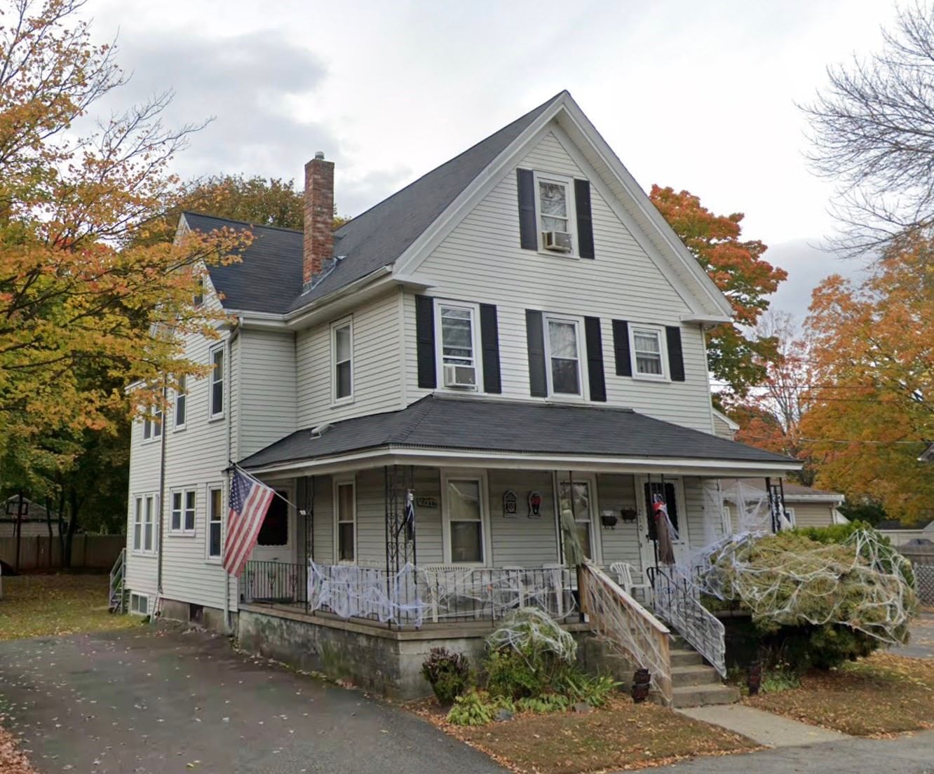 Property at 210 Grant St, Framingham, MA 01702