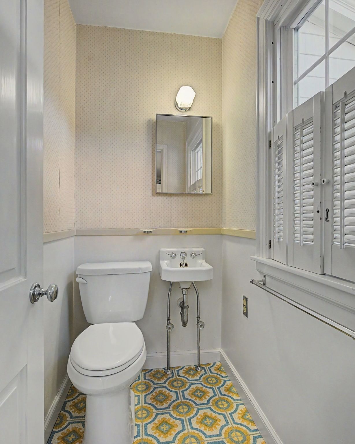 8 James Street, Greenfield, MA 01301 photo 5