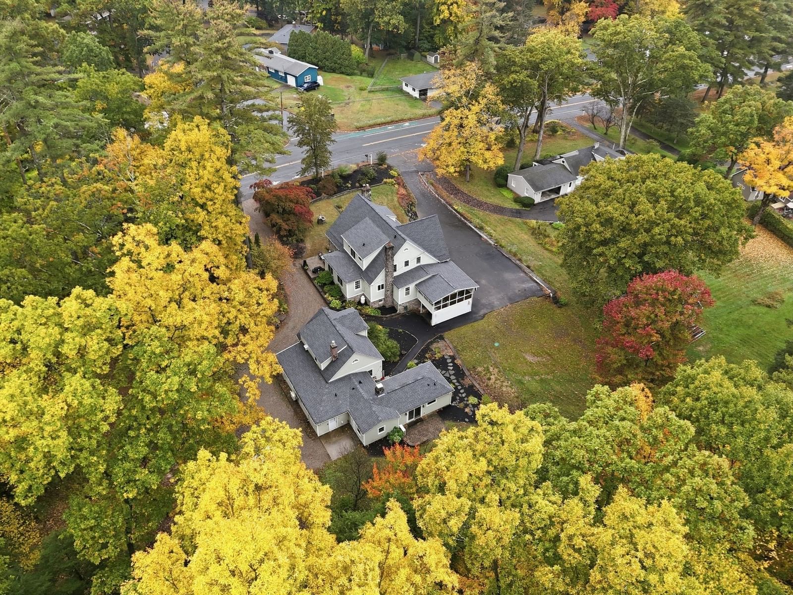 Property at 670 Amherst Rd, Granby, MA 01033