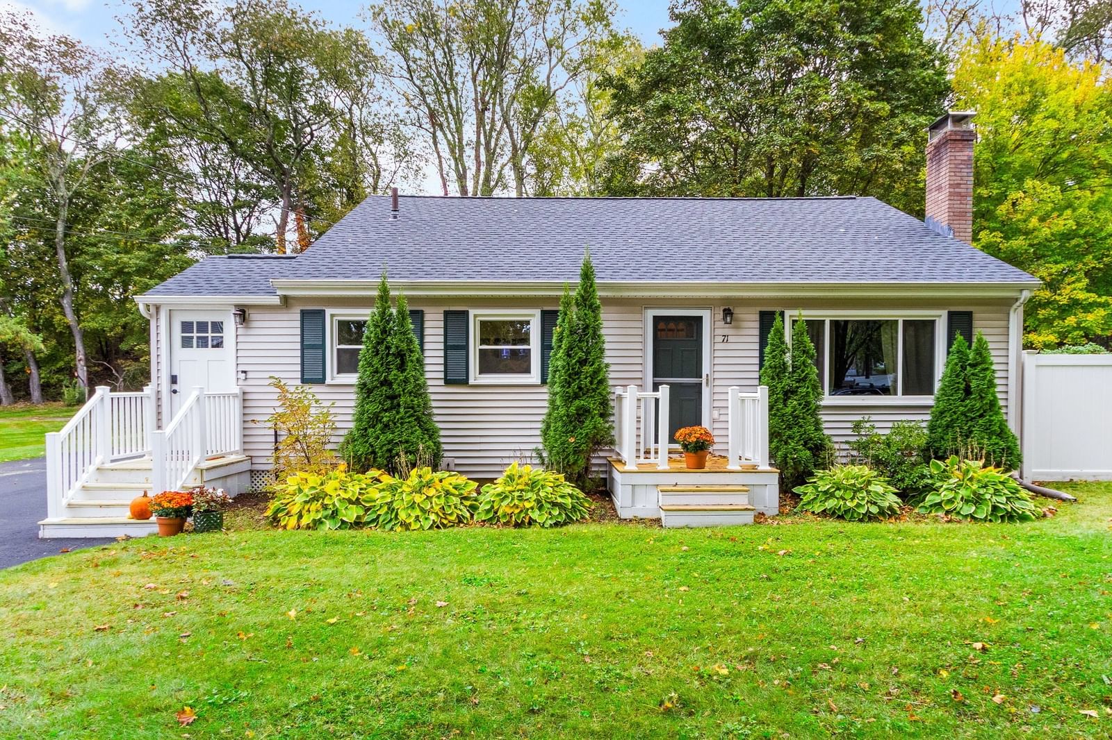 Property at 71 Conlyn Avenue, Franklin, MA 02038